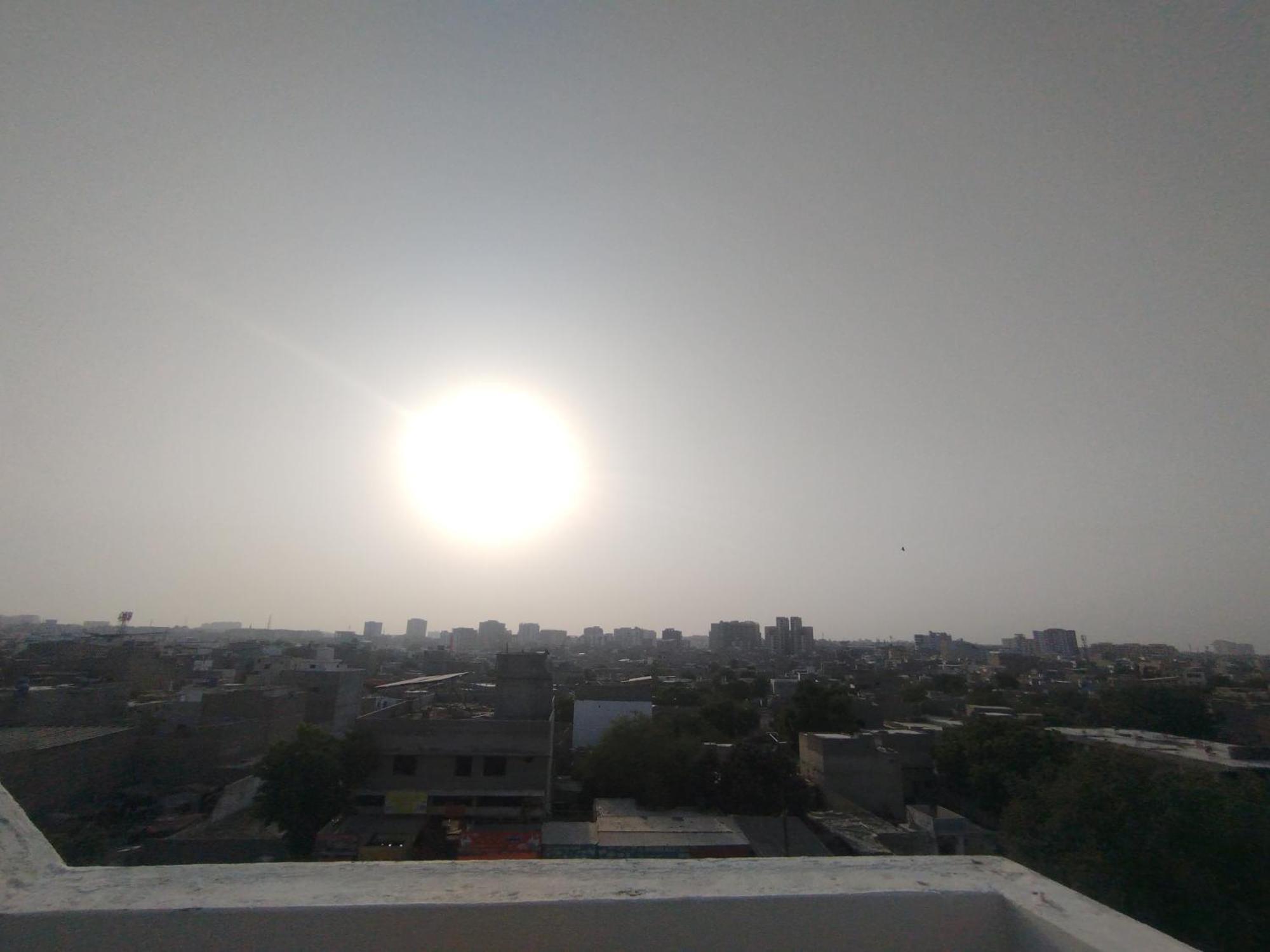 Hotel Crown Plaza, Near Karachi Airport, Darul Sehat Hospital, Dow, Agha Khan And Liaqat Hospital Екстериор снимка