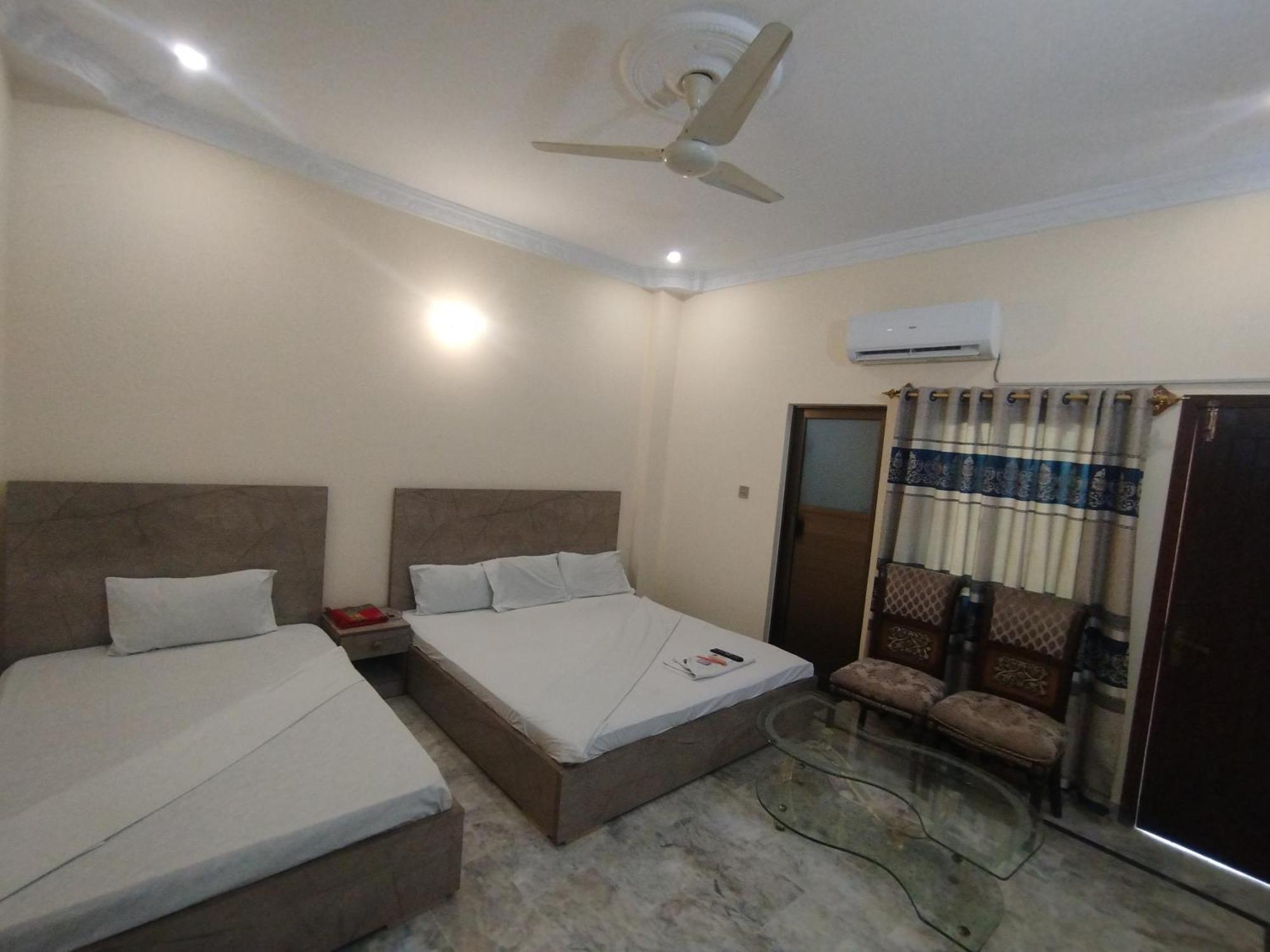 Hotel Crown Plaza, Near Karachi Airport, Darul Sehat Hospital, Dow, Agha Khan And Liaqat Hospital Екстериор снимка